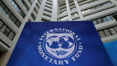 IMF onay verdi: Ukrayna’ya 400 milyon dolar verilecek