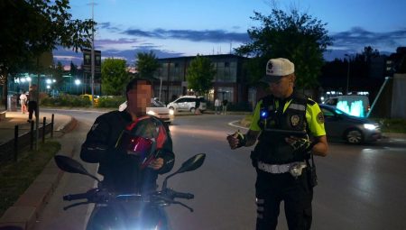 Edirne’de polis takımlarından trafik ve asayiş kontrolü