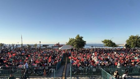 Tekirdağ ve Edirne’de ulusal maç, dev ekranlardan izlendi